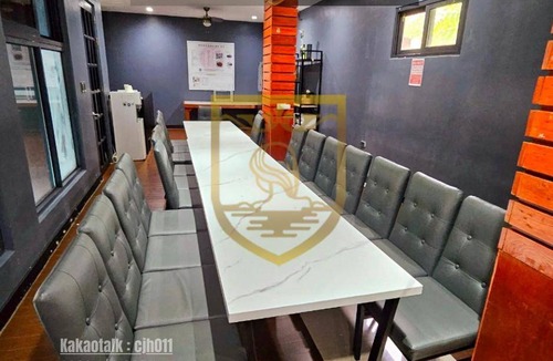 Angeles City Villa | 100 m² Villa ∙ 10 bedrooms ∙ 20 guests