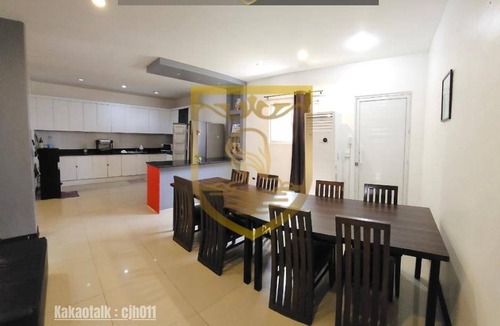 Angeles City Villa | 100 m² Villa ∙ 4 bedrooms ∙ 15 guests