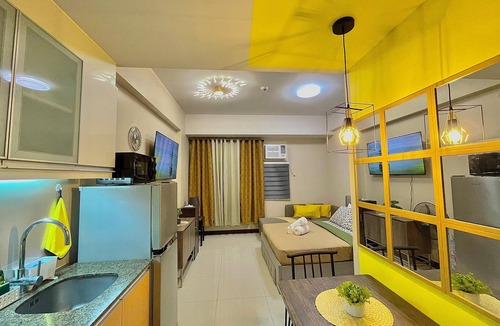 Pasay Apartment | 101 Newport Blvd: SkyBison Aerie - NAIA3 15-min Walking, Netflix, HighSpeed WiFi