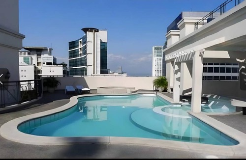 Salcedo Village Apartment | 102 m² Apartment ∙ 2 bedrooms ∙ 6 guests