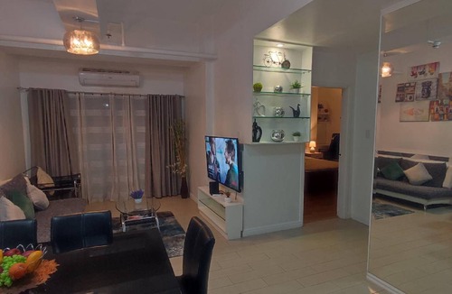 Salcedo Village Apartment | 102 m² Apartment ∙ 2 bedrooms ∙ 6 guests