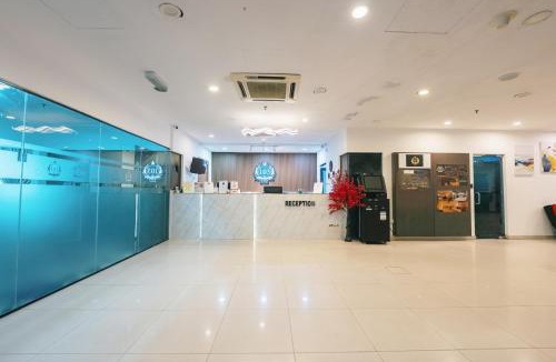 Taman Pertama Hotel | 103 Hotel by manatidur