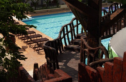 Tacloban Resort | 104 m² Resort ∙ 3 guests