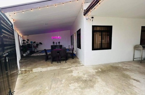 Clark House | 115 m² Bungalow ∙ 3 bedrooms ∙ 10 guests