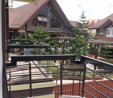 Baguio Hotel | 120 m² Hotel ∙ 3 bedrooms ∙ 10 guests