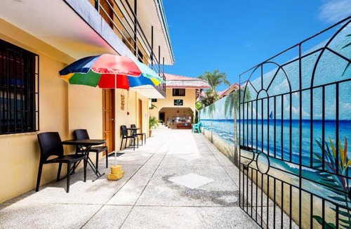 Boracay Island Hotel | 14 m² Hotel ∙ 9 guests