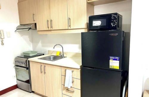 San Lorenzo Apartment | 14M Lovely Studio Near Greenbelt