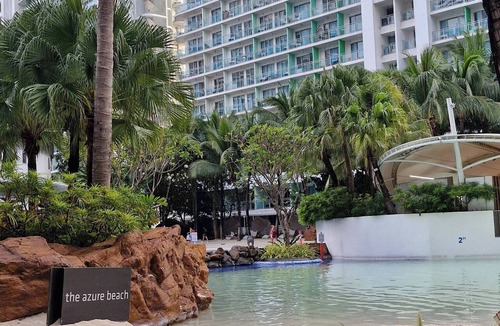 Don Bosco Condo | 15 Mins Away From Naia Perfect for Staycation