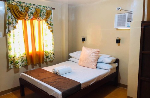 Guindulman House | 150 m² Bungalow ∙ 2 bedrooms ∙ 6 guests