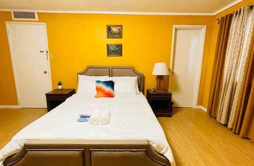 Olongapo House | 150 m² House ∙ 3 bedrooms ∙ 10 guests