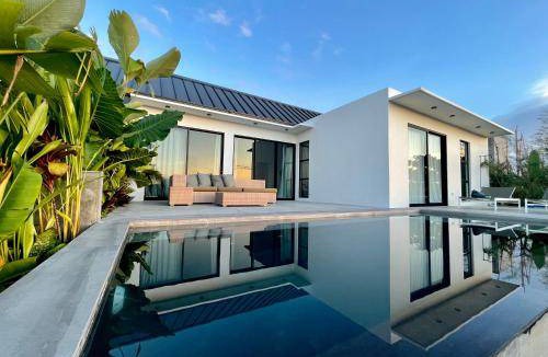 General Luna Villa | 150 m² Villa ∙ 2 bedrooms ∙ 4 guests