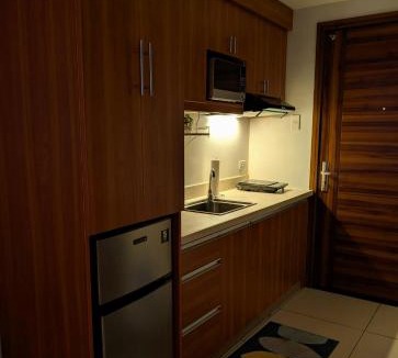 Cebu Apartment | 18T2 Chic Corner, Horizons 101, Cebu City