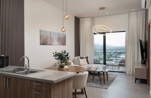 Santo Domingo Oeste Condo | 1BR*King|Plaza Paseo 27+Rooftop| Yellowkey