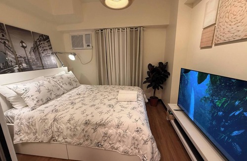 Malate Condo | 1BR Luxury Apartment The Camden Place