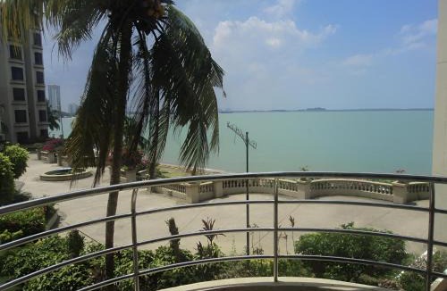 Tanjung Kling Apartment | 1BR Seaview Condo with Balcony at Riviera Bay Resort, Melaka