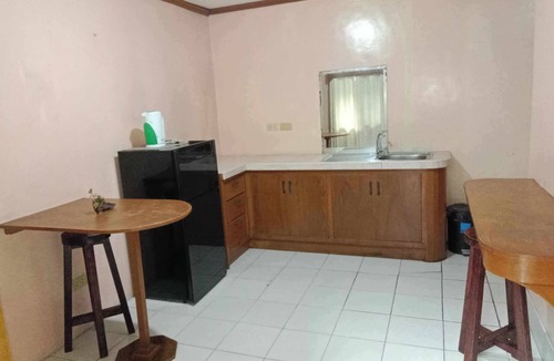 Balibago Hotel | 1st Street Park Apartelle