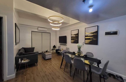 Cebu Apartment | 2-bedroom apartment with 2 bathrooms in Grand Residences Cebu City with AC