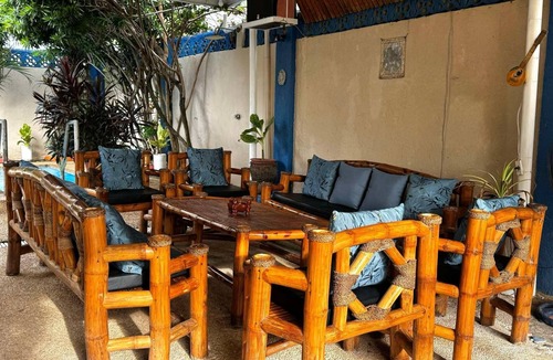 Lapu-Lapu House | 2-bedroom house with 2 bathrooms.Private pool, bar and patio, Free WIFI and AC.