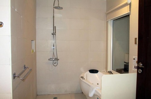 San Fernando Apartment | 2 Bedroom Master Suite at World Class Resort