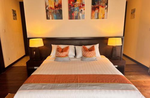 Sungai Pelek Ski Chalet | 2 Bedroom plus Study Villa over Water, Open Sea - Golden Palm Tree, Malaysia