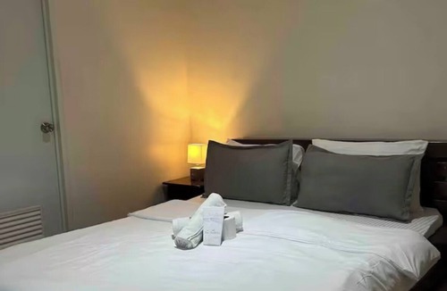 Dauis Resort | 2-bedroom resort in beautiful Dauis with refreshing AC