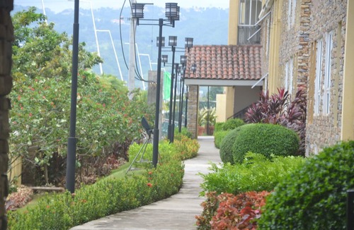 Cebu Condo | 2 br 1tb at Amalfi Oaisis @City De Mare w/20 mbps Wifi