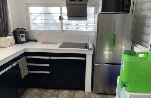 Antipolo Condo | 2 BR condo w/BREAKFAST PARKING NETFLIX DISNEY+ WIFI AND TOILETRIES
