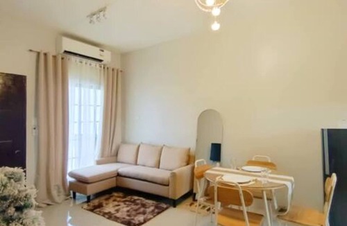 Mati House | 2 BR fully Air-conditioned aesthetic staycation, Entire home in Mati, Ph.