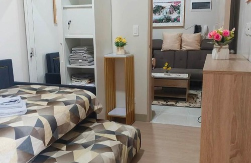 New Manila Apartment | 2 BR Fully Furnished Condo- near St Lukes - Asmara