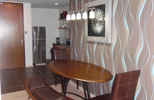 Lapu-Lapu Condo | 2 Lux. 2-Bedroom Condos next to each other, woow oceanviews, 2 pools, Beach Gym