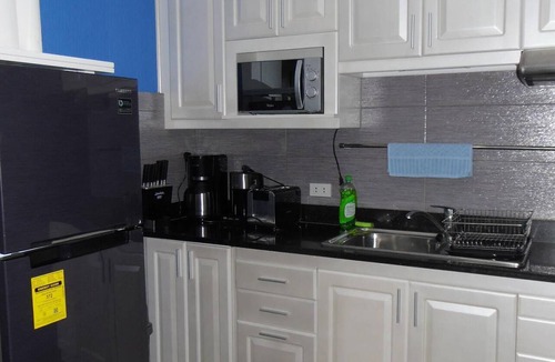 Lapu-Lapu Condo | 2 Lux. 2-Bedroom Condos next to each other, woow oceanviews, 2 pools, Beach Gym