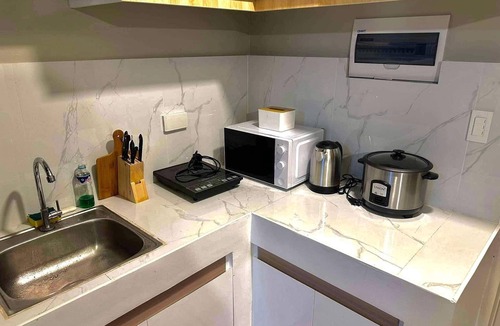 Angeles City House | 2-storey house with parking WIFI, Netflix, AC, Pool near Clark Airport