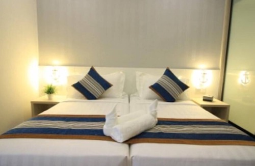 Seri Kembangan Apartment | #2 Tropical Evilla Executive Suite