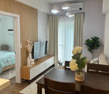Mactan Export Processing Zone Apartment | 201 Amani Grand Residences Matumbo