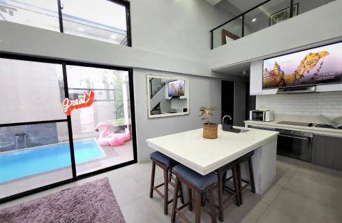 Angeles City House | 204 m² House ∙ 3 bedrooms ∙ 8 guests