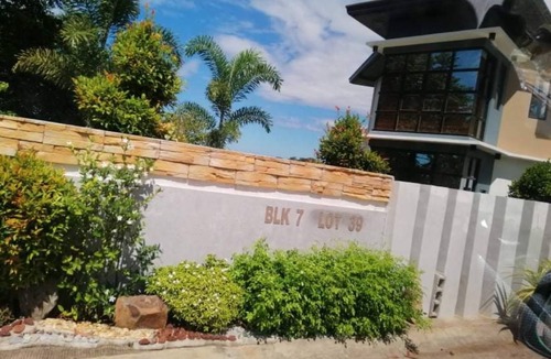 Metro Luzon Urban Beltway Villa | 235 m² Villa ∙ 2 bedrooms ∙ 10 guests