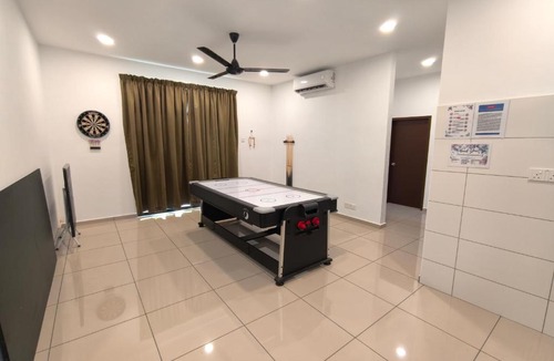 Tengkera Pantai Dua Villa | 24-48pax Melaka Hideaway Villa, KTV, BBQ, Arcade Games, Pool, Near JONKER WALK