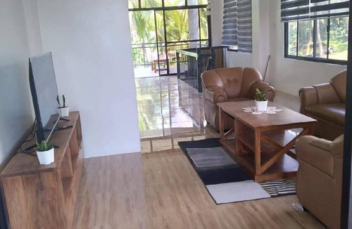 Catarman House | 250 m² House ∙ 3 bedrooms ∙ 10 guests