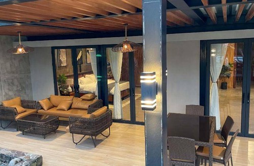 Ternate Resort | 250 m² Resort ∙ 2 bedrooms ∙ 10 guests