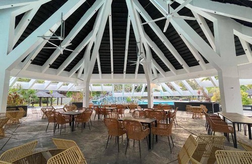 Ternate Resort | 250 m² Resort ∙ 2 bedrooms ∙ 10 guests