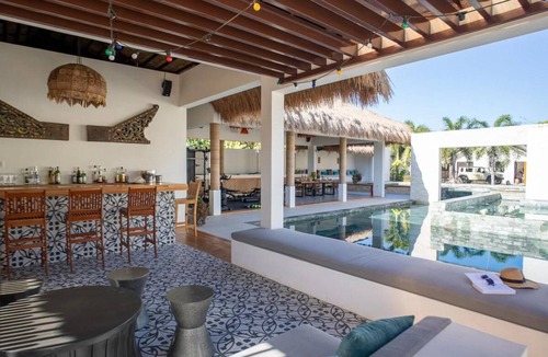 Tawala House | 2500 m² House ∙ 5 bedrooms ∙ 16 guests