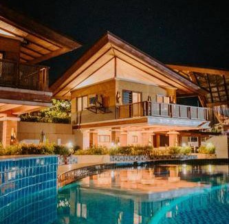 San Mateo Resort | 259 m² Resort ∙ 5 bedrooms ∙ 22 guests