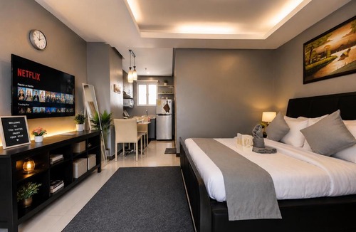 Ermita Night District Apartment | 27th TND SUITES
