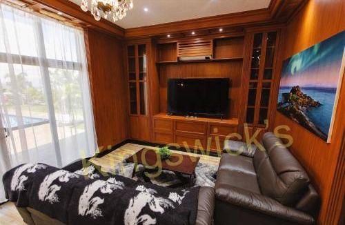 San Jose House | 280 m² House ∙ 4 bedrooms ∙ 8 guests