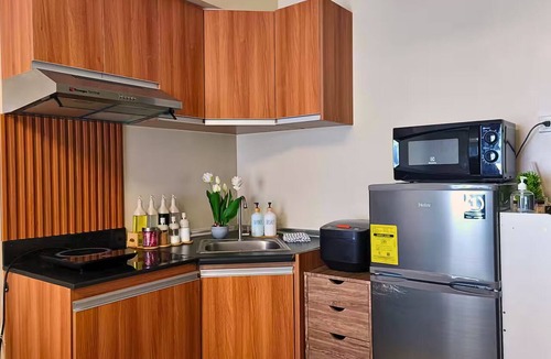 Lahug Condo | 28F Avida Riala Tower 1 Smart Studio with 100Mbps WiF, Pool Access in IT Park