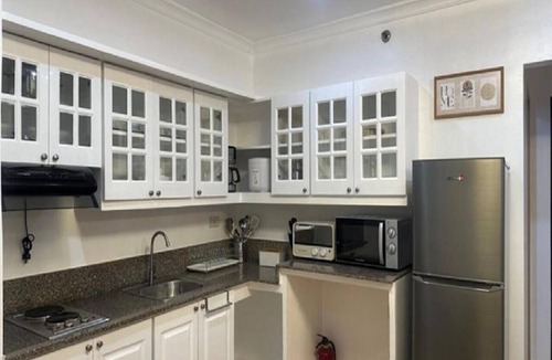 Project 7 Condo | 2BR Condo w/Free Parking near SM North & Trinoma