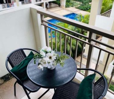 Paranaque Apartment | 2BR FREE PARKING Calathea Place