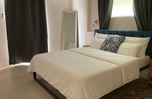 Port Barton Apartment | 3 BDR new Apartment in PORT BARTON