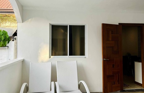 Santa Fe House | 3-bedroom bungalow & 1 big house for a comfortable & tranquil stay on the island