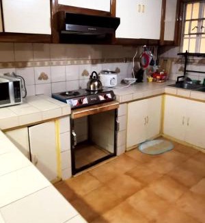 Baguio House | 3 Bedroom House in the Heart of Baguio with Garage